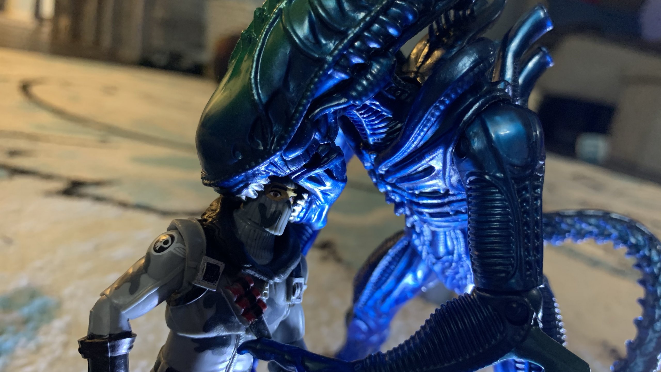 Lanard Toys Alien Warrior Xeno vs Jazwares Fortnite Havoc