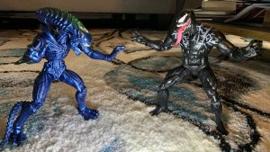 Lanard Toys Alien Warrior Xeno and Hasbro Marvel Legends Venom