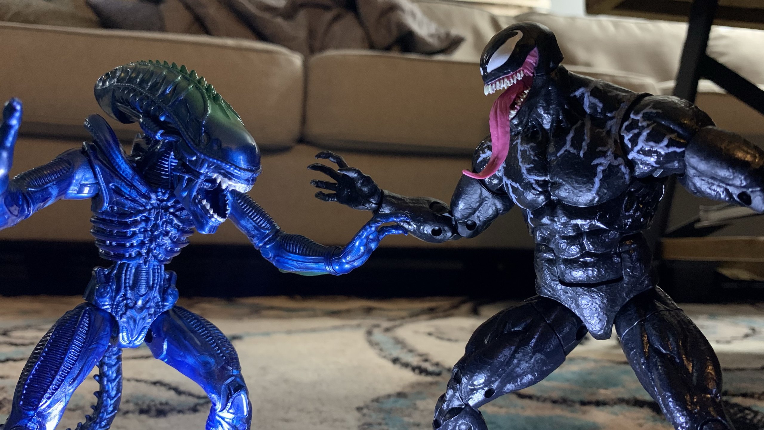 Lanard Toys Alien Warrior Xeno and Hasbro Marvel Legends Venom